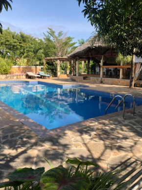 Black Lion Villas